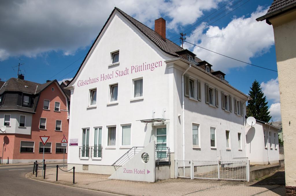 Domizil Alte Post Otel Püttlingen Dış mekan fotoğraf