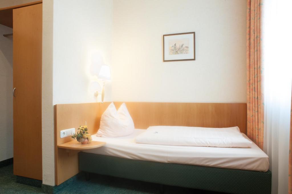 Domizil Alte Post Otel Püttlingen Dış mekan fotoğraf