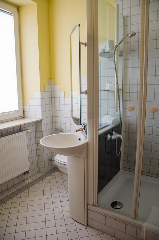 Domizil Alte Post Otel Püttlingen Dış mekan fotoğraf
