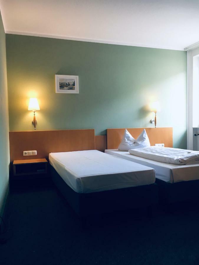 Domizil Alte Post Otel Püttlingen Dış mekan fotoğraf