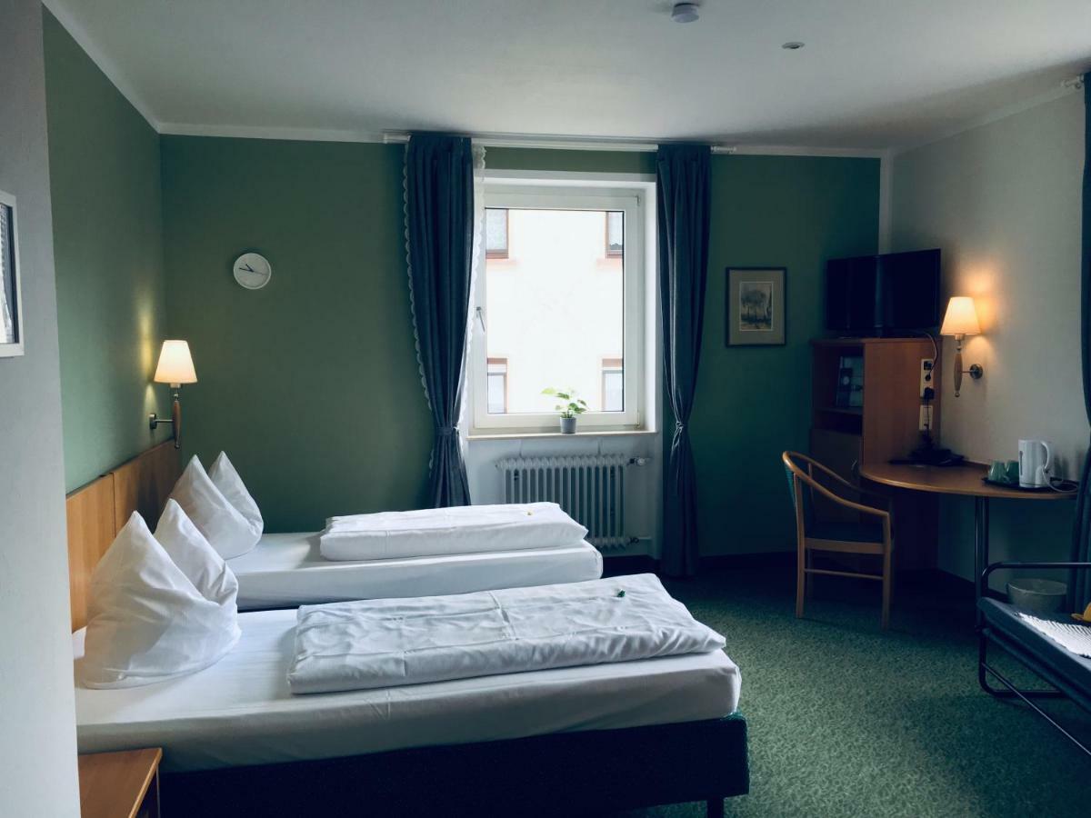 Domizil Alte Post Otel Püttlingen Dış mekan fotoğraf